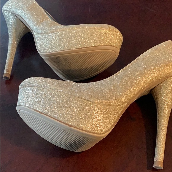 Sparkly heels - Picture 3 of 3